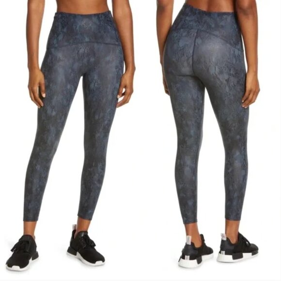 Spanx Reptile 7/8 High Waist Leggings Size Small Limited Edition NEW - Picture 2 of 14